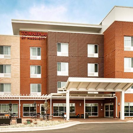 Towneplace Suites By Marriott Dubuque Downtown Exterior foto