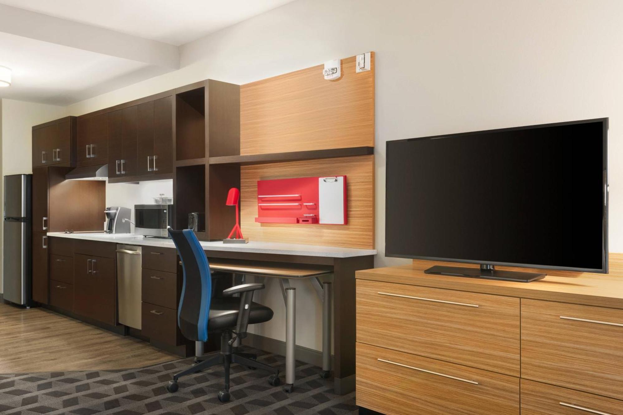 Towneplace Suites By Marriott Dubuque Downtown Exterior foto